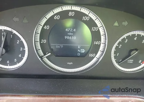 2011 Mercedes-Benz E 350 4Matic z USA, uszkodzony, nr VIN WDDHF8HB6BA342917